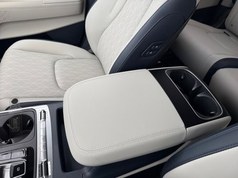 New 2026 Kia Carnival SX image 14