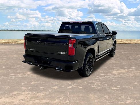 Used 2023 Chevrolet Silverado 1500 High Country AWD/4WD image 11
