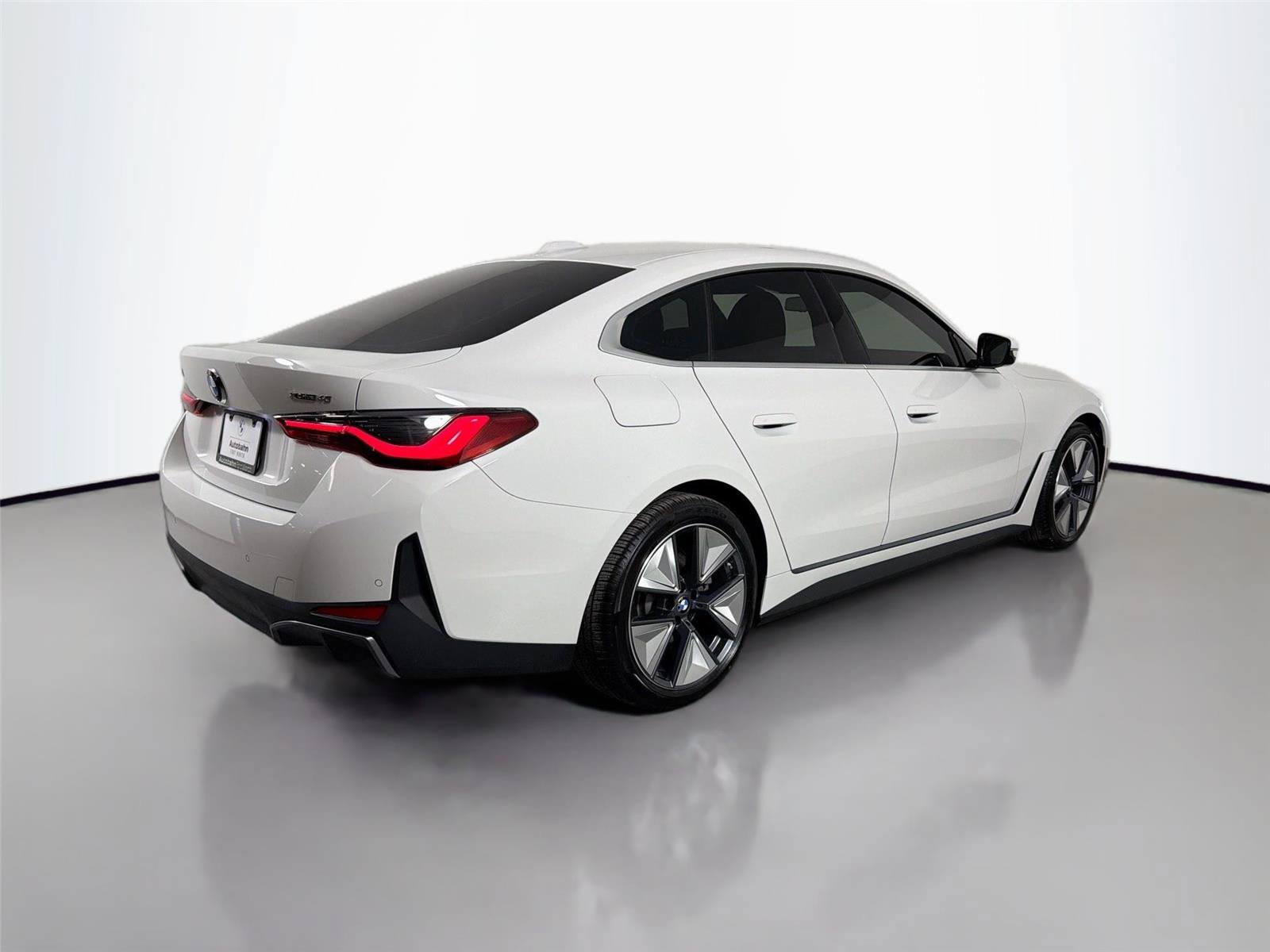 New 2026 BMW i4 xDrive40i w/ Premium Package AWD/4WD image 9
