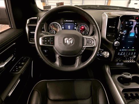 Used 2022 RAM 1500 Laramie w/ Sport Appearance Package AWD/4WD image 5