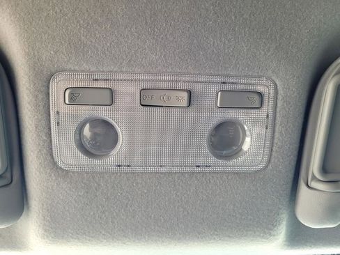 Used 2015 Toyota Yaris LE image 22