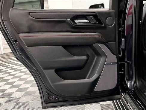 Used 2025 GMC Yukon AT4 Ultimate AWD/4WD image 23
