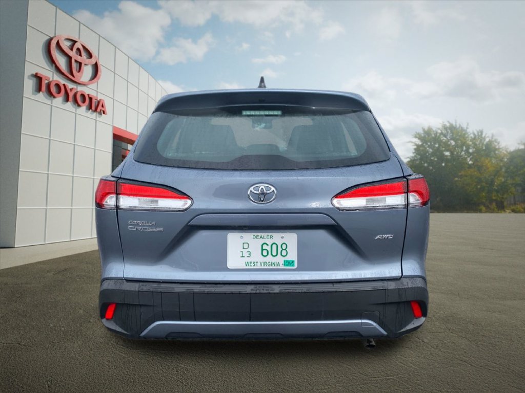 Used 2023 Toyota Corolla Cross L AWD/4WD image 4
