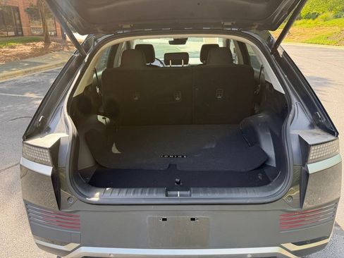 Used 2024 Hyundai Ioniq 5 SEL RWD image 17