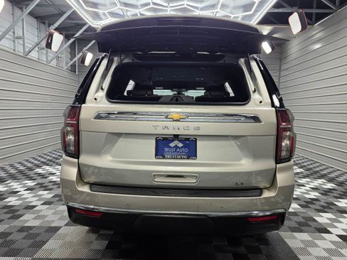 Used 2022 Chevrolet Tahoe LT w/ Luxury Package AWD/4WD image 11