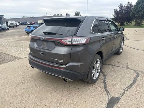 Used 2017 Ford Edge Titanium w/ Technology Package AWD/4WD image 10