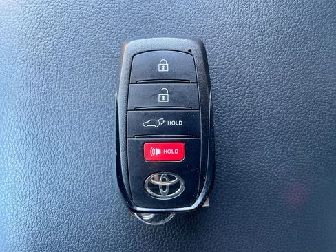 Used 2026 Toyota 4Runner Limited AWD/4WD image 29