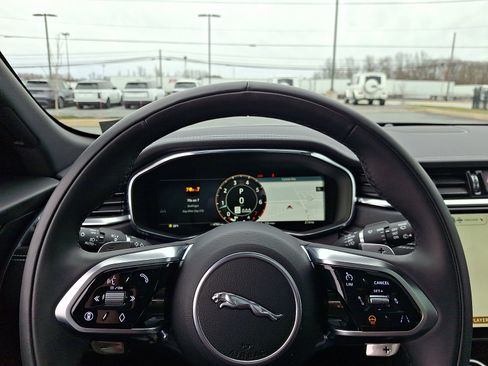 Used 2026 Jaguar F-PACE R-Dynamic S image 20