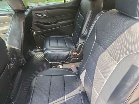 Used 2019 Chevrolet Traverse LT image 32