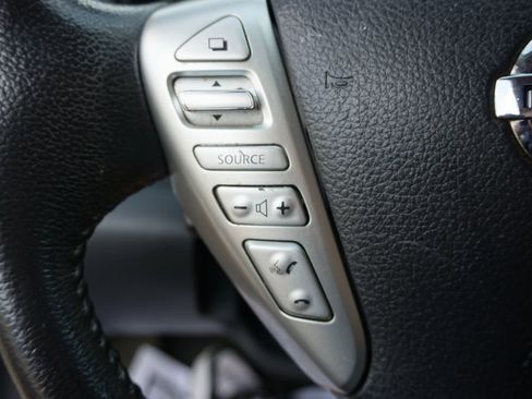 Used 2015 Nissan Versa Note SV image 24