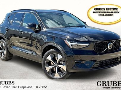 New 2026 Volvo XC40 B5 Plus w/ Climate Package