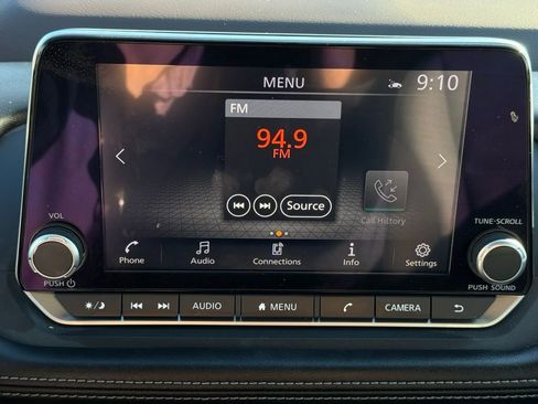 Certified 2023 Nissan Rogue SV image 28