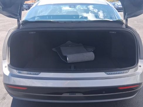 Used 2024 Lucid Air Touring AWD/4WD image 14