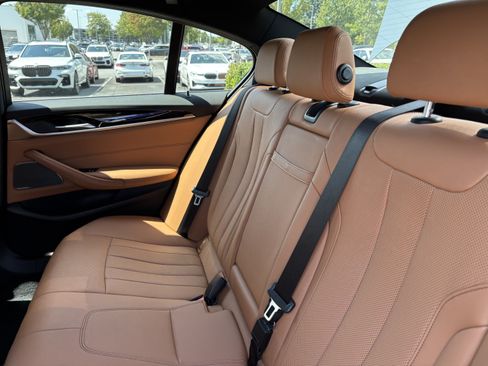 Certified 2023 BMW 540i RWD image 32