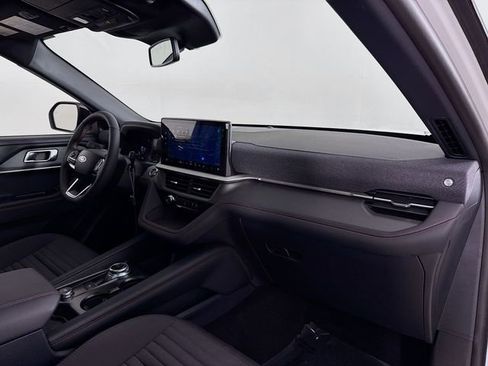 New 2026 Ford Explorer ST-Line w/ ST-Line Street Pack image 32