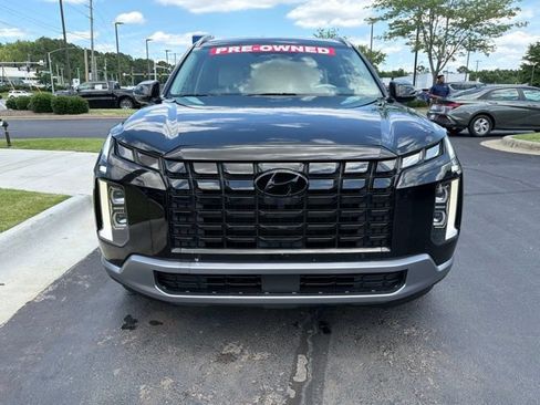 Used 2024 Hyundai Palisade Limited FWD image 3