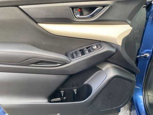 Used 2022 Subaru Ascent Premium w/ Convenience Package image 11