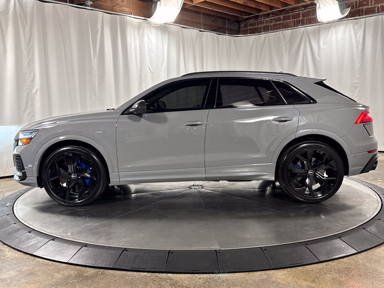 Used 2022 Audi RS Q8 AWD/4WD image 8