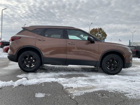 Used 2023 Chevrolet Blazer LT w/ Convenience Package image 9