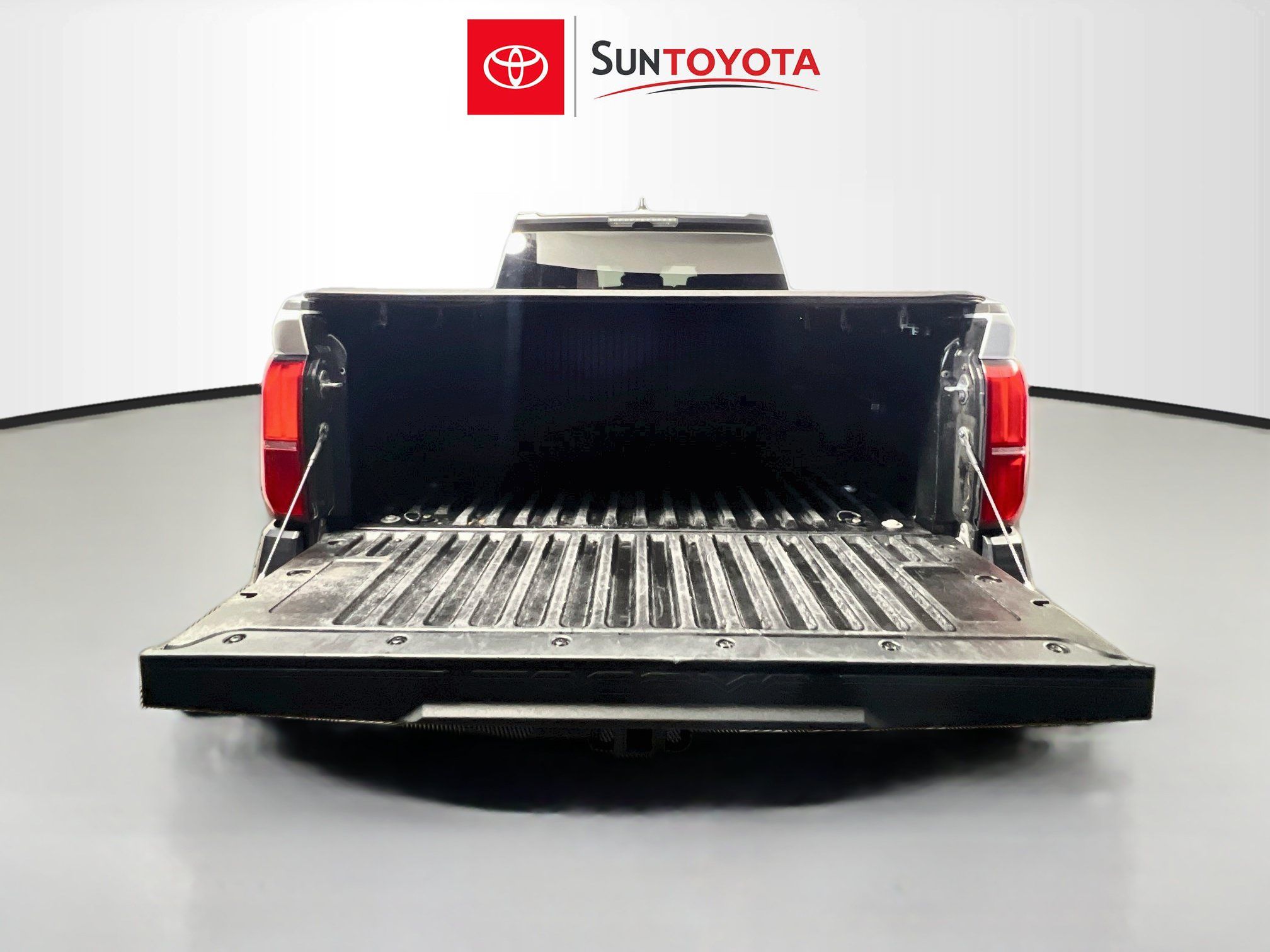 Used 2024 Toyota Tacoma SR AWD/4WD image 28
