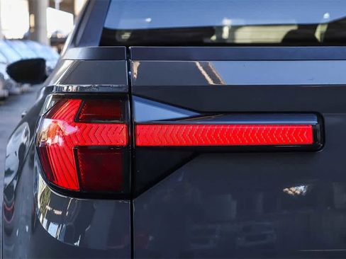 Used 2023 Hyundai Santa Cruz SEL image 9