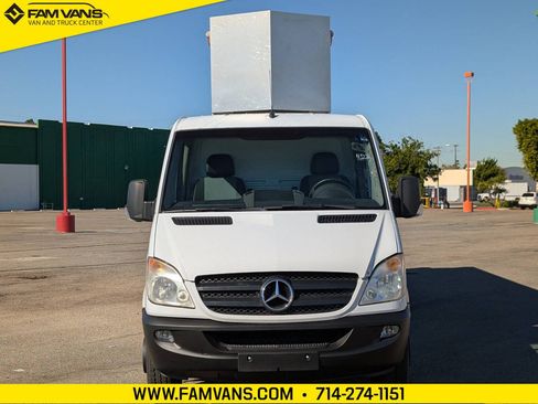 Used 2007 Dodge Sprinter 3500 image 2