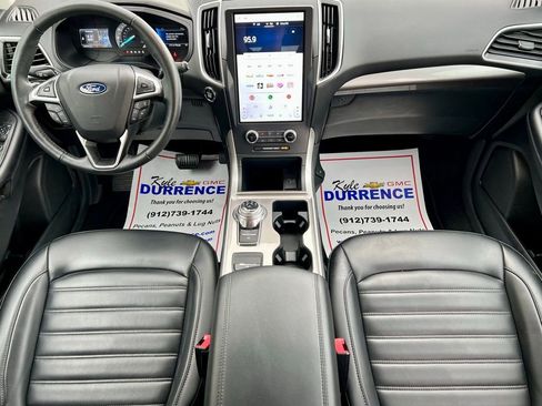 Used 2024 Ford Edge SEL image 16