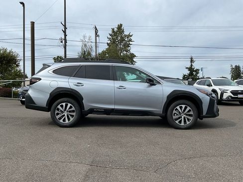 New 2025 Subaru Outback Premium image 8