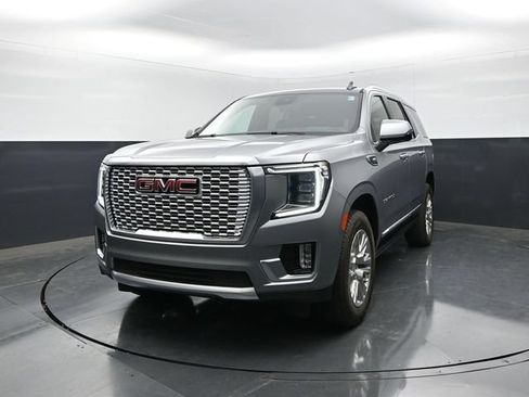 Used 2024 GMC Yukon Denali AWD/4WD image 4