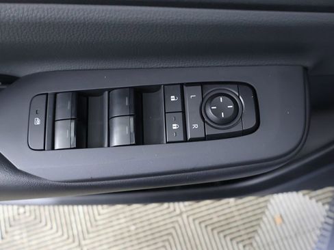 Used 2024 Toyota Prius LE image 33