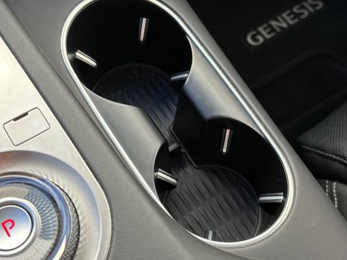 Used 2022 Genesis GV70 2.5T w/ Advanced Package image 26