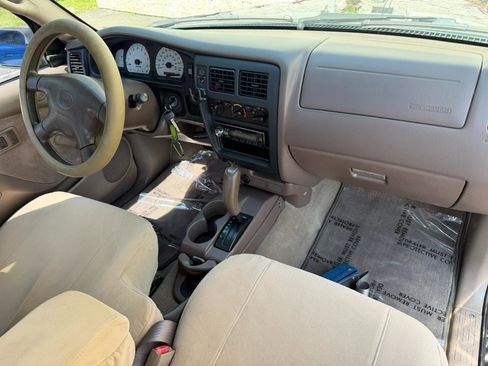 Used 2002 Toyota Tacoma 2WD Xtracab image 36