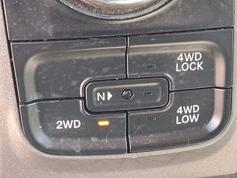 Used 2016 RAM 1500 Express AWD/4WD image 23