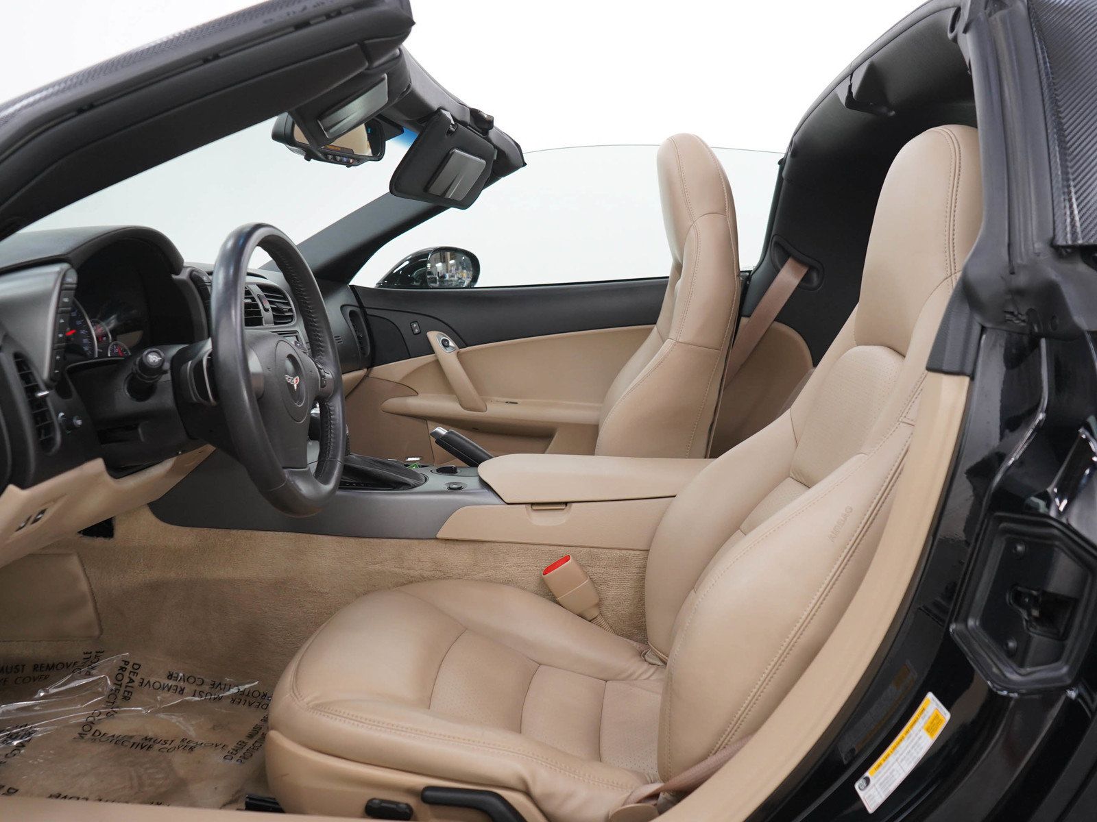 Used 2007 Chevrolet Corvette Coupe w/ Preferred Equipment Group RWD image 16