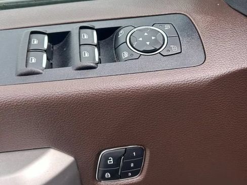Used 2019 Ford F150 King Ranch w/ Equipment Group 601A Luxury AWD/4WD image 7