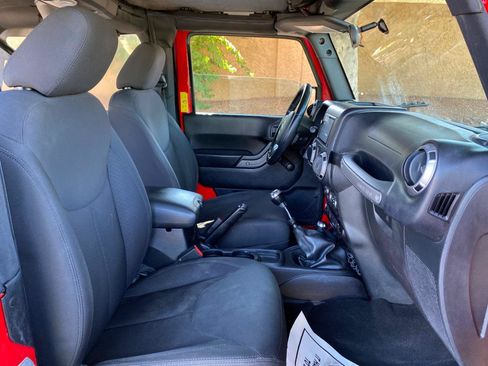 Used 2016 Jeep Wrangler Sport w/ Connectivity Group AWD/4WD image 45