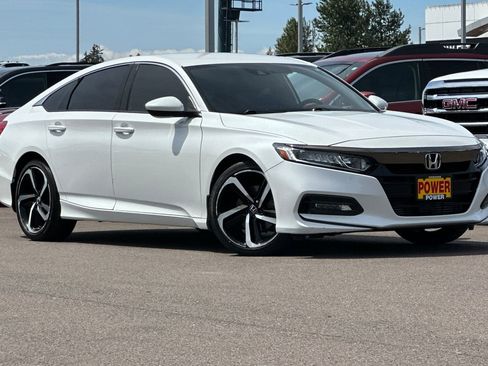 Used 2019 Honda Accord Sport image 2