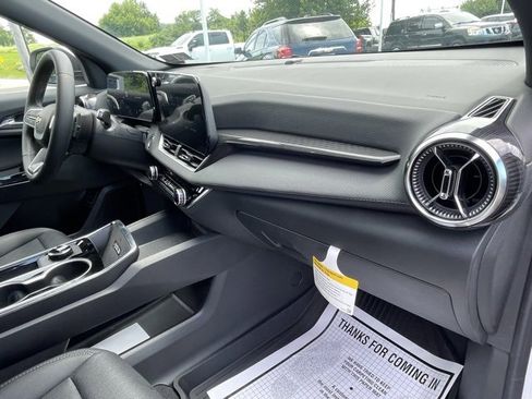 New 2026 Chevrolet Equinox LT w/ Convenience Package II image 33