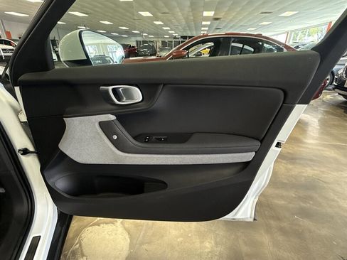 Used 2021 Polestar Polestar 2 AWD/4WD image 15