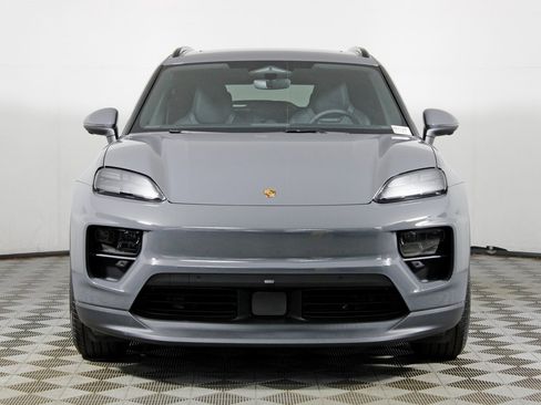 Certified 2025 Porsche Macan 4S Electric image 10