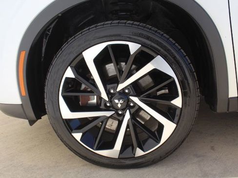 Used 2022 Mitsubishi Outlander ES image 10