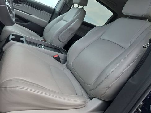 Used 2024 Honda Odyssey Touring image 18