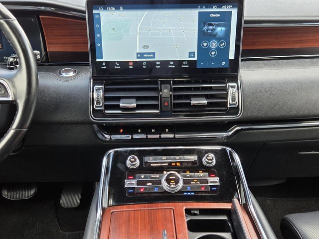 Used 2023 Lincoln Navigator Reserve AWD/4WD image 13
