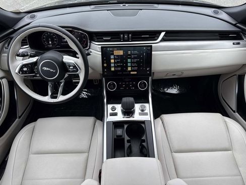 Used 2024 Jaguar XF R-Dynamic SE image 20