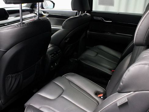 Used 2025 Hyundai Palisade Calligraphy FWD image 22