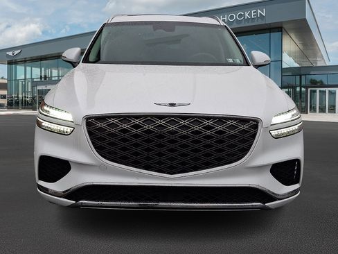 Certified 2026 Genesis GV70 2.5T Advanced image 3