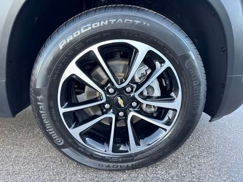 Used 2024 Chevrolet TrailBlazer LT w/ Convenience Package FWD image 31