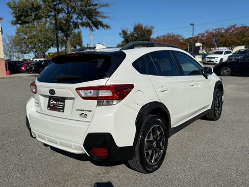 Used 2018 Subaru Crosstrek 2.0i Premium w/ Eyesight System image 7
