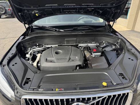 Used 2022 Volvo XC90 T6 Momentum w/ Advanced Package AWD/4WD image 23