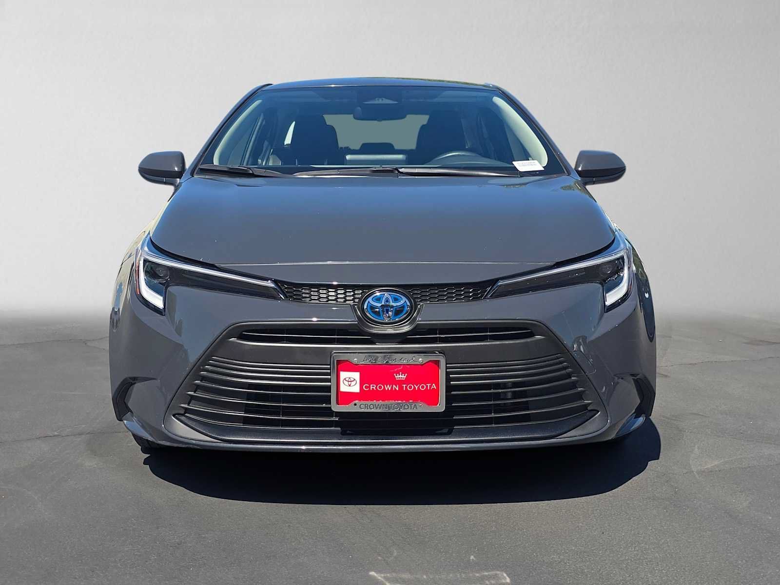 Certified 2025 Toyota Corolla LE FWD image 8